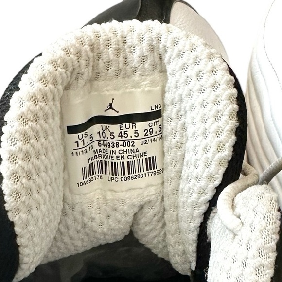 Air Jordan Jumpman Team Sneaker in Black/White Size 11.5 - Picture 16 of 16